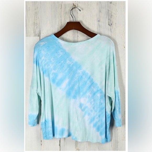 Lemon Tree Blue Tie Dye Top - Picture 2 of 6